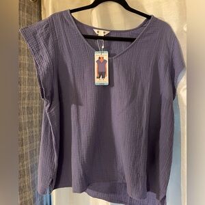 2/$10💙 NWT Three Dots Large Women’s Blouse